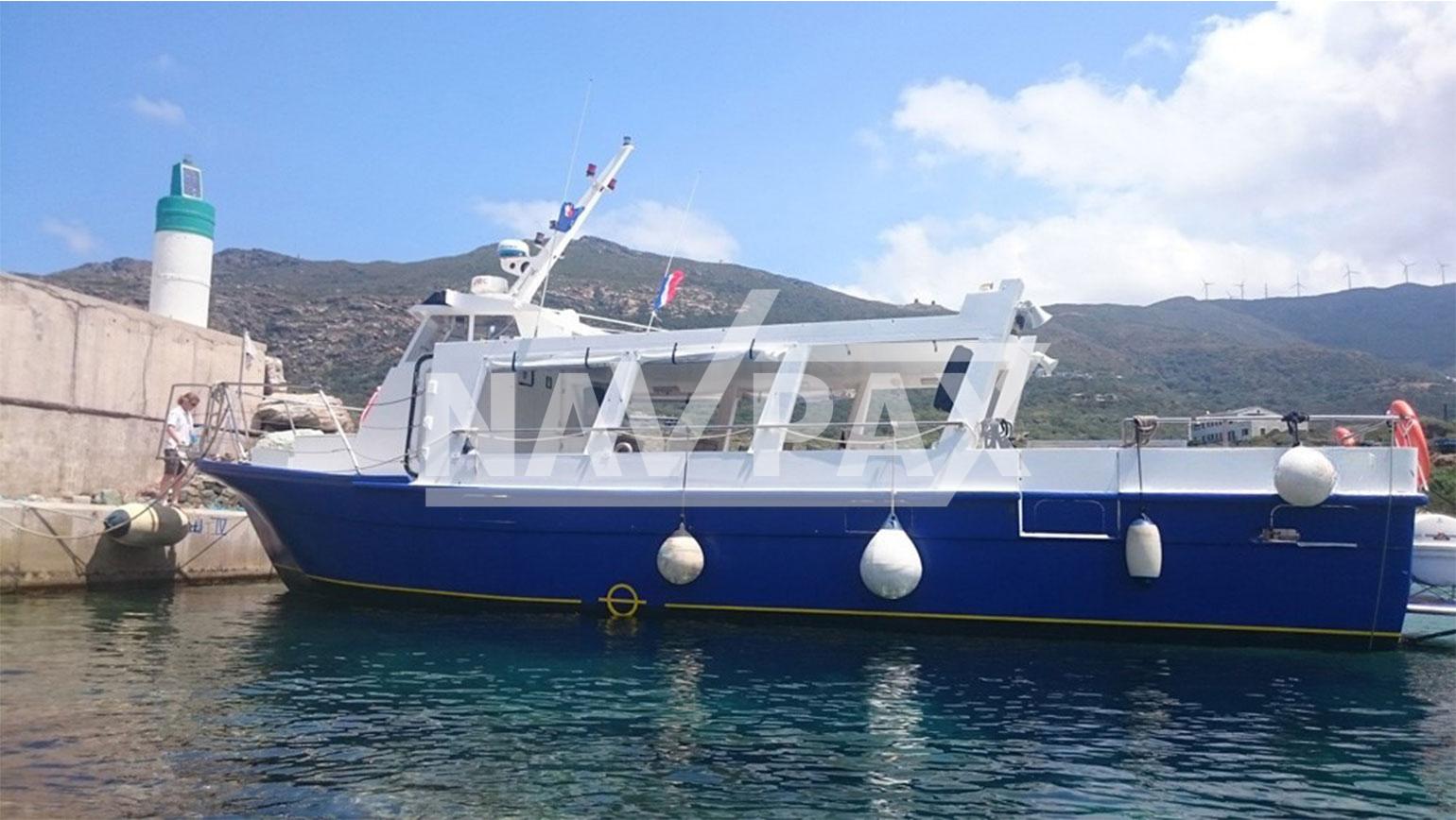 Vedette à passagers monocoque en polyester 47pax