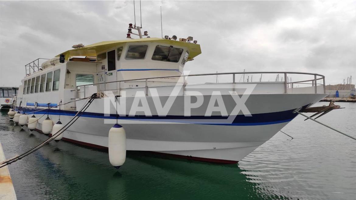 Monocasco « Ferry » 149 pax