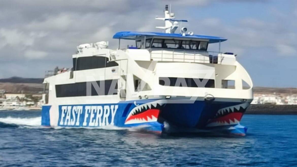 Catamarán 350 Pax.