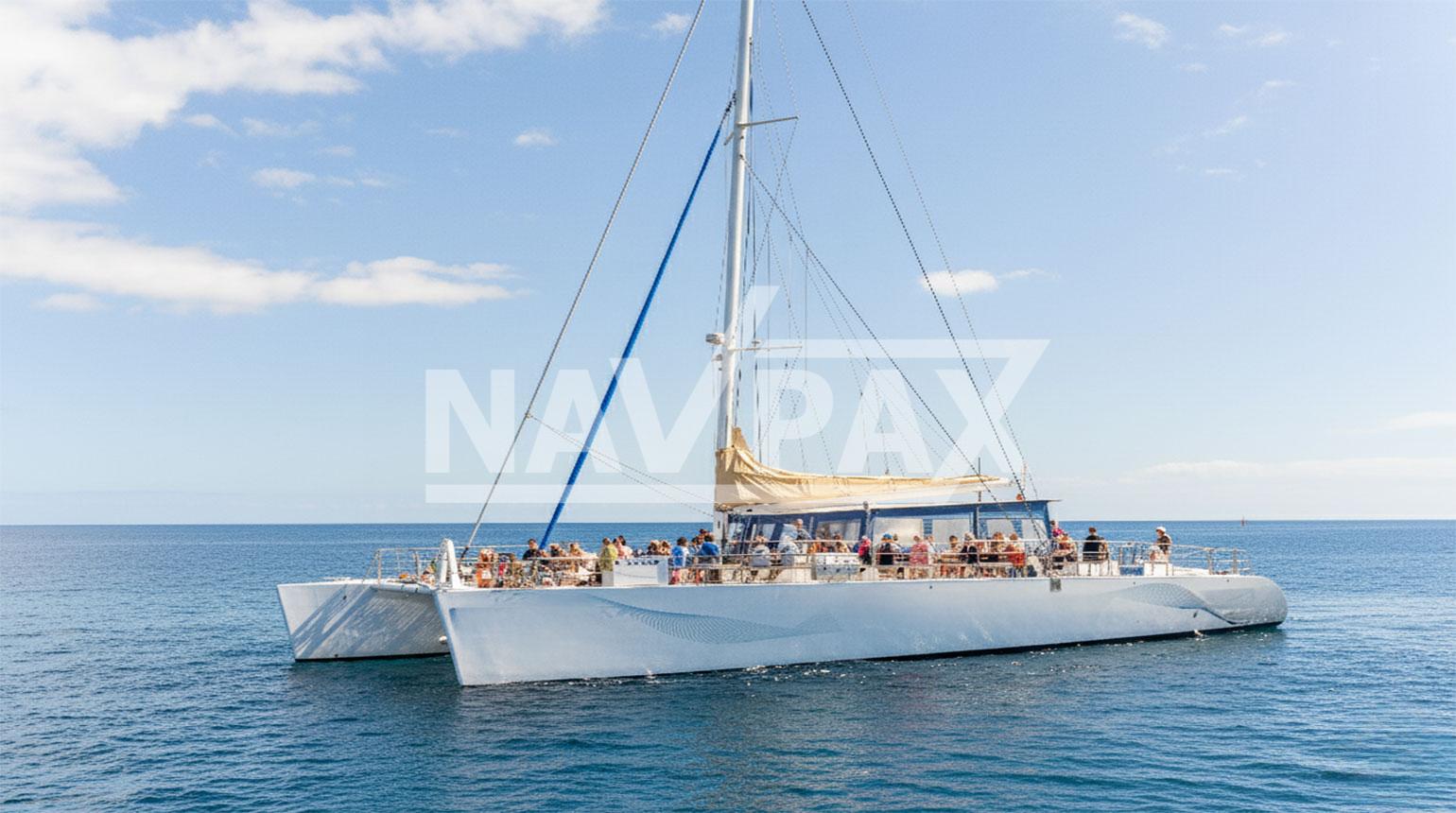Catamaran à voile 150 Pax.