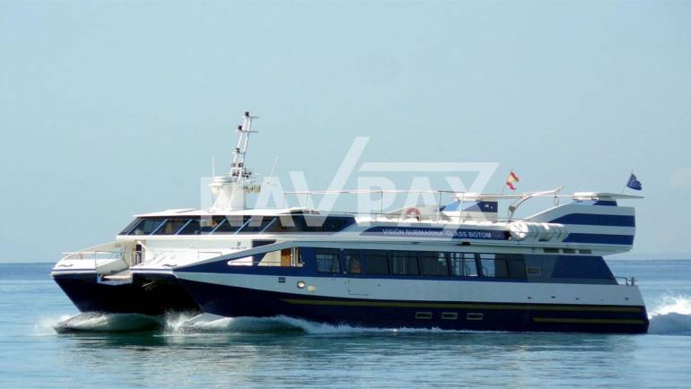 Catamaran 250 Pax.