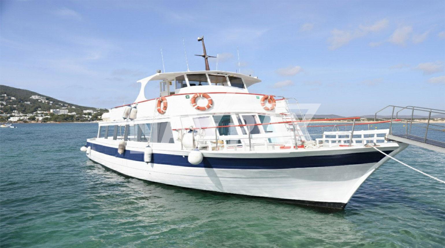 Monocasco de madera 146 Pax.