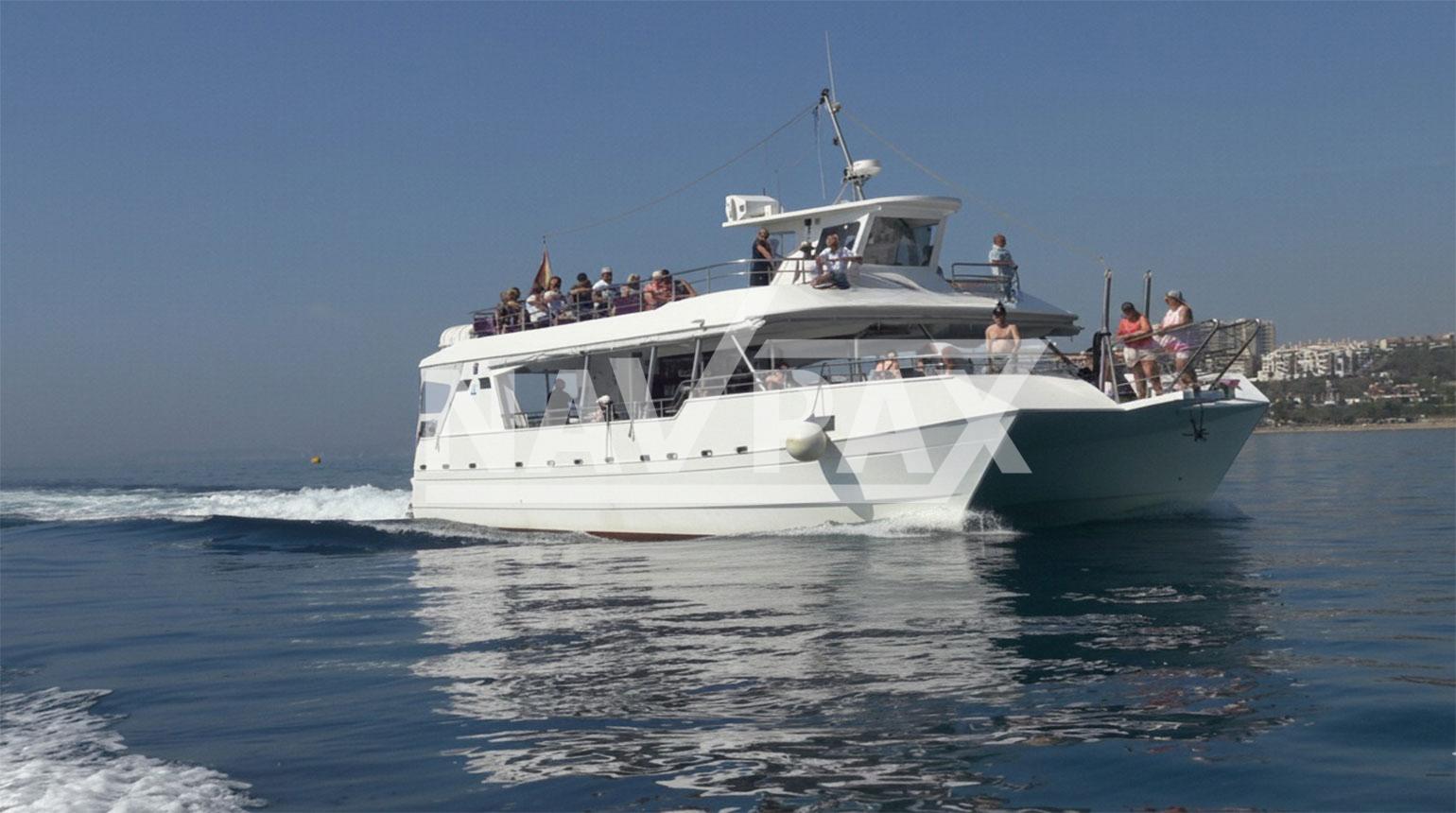 Catamarán 150 Pax.