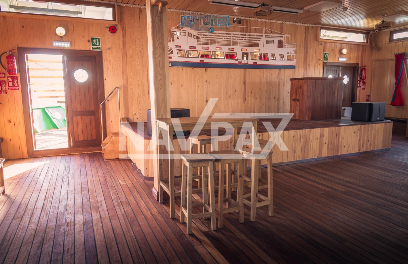 20190902 SalÃ³n cubierta inferior (8) cleanup