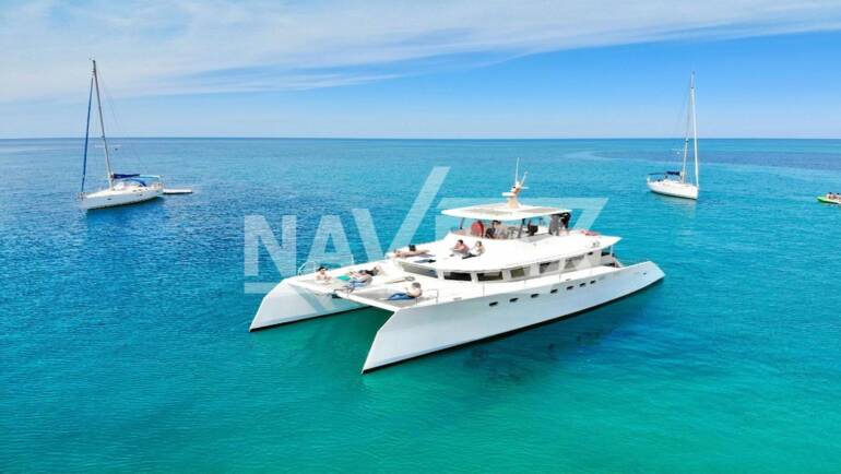 Catamaran 40 PAx.