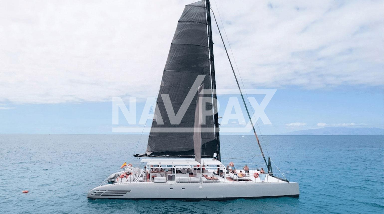 Catamarán a vela 150 Pax.