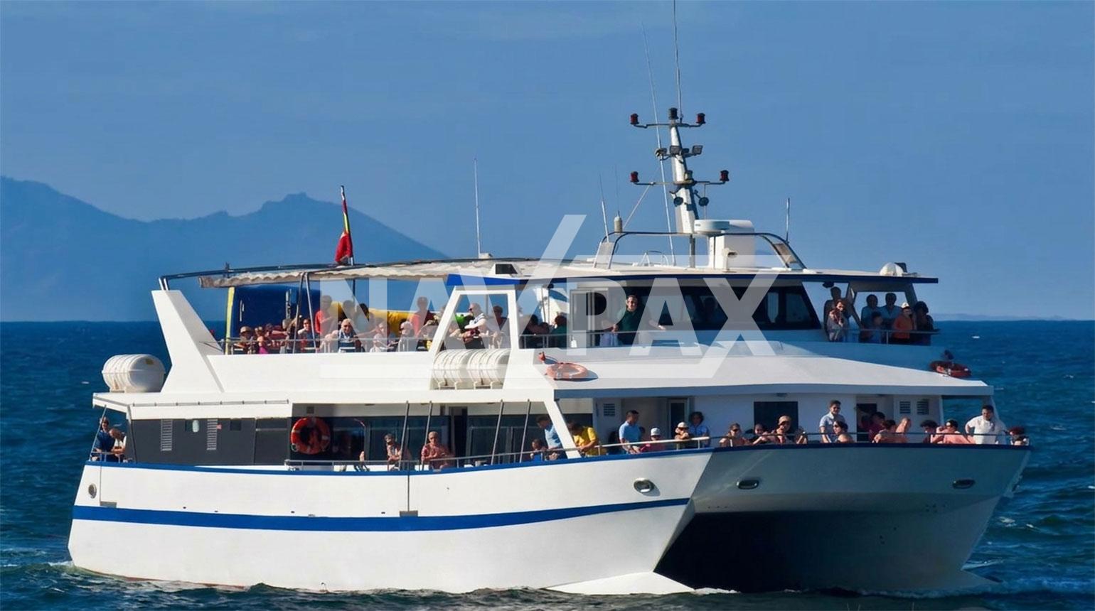 Catamarán 250 Pax.